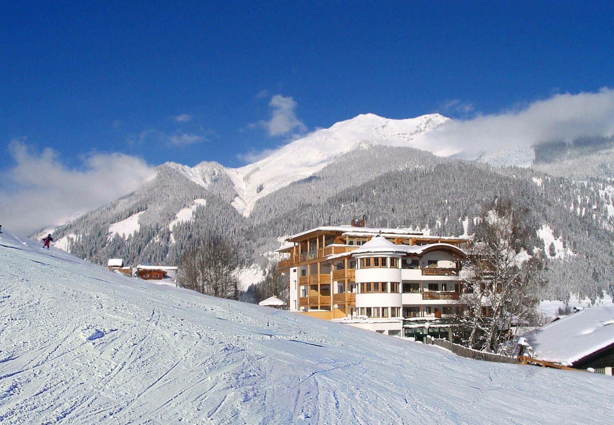 Hotel Bellevue Lermoos